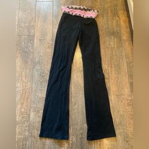 Victoria's Secret Yoga Pants. Size Small Xtra Long. Good condition.